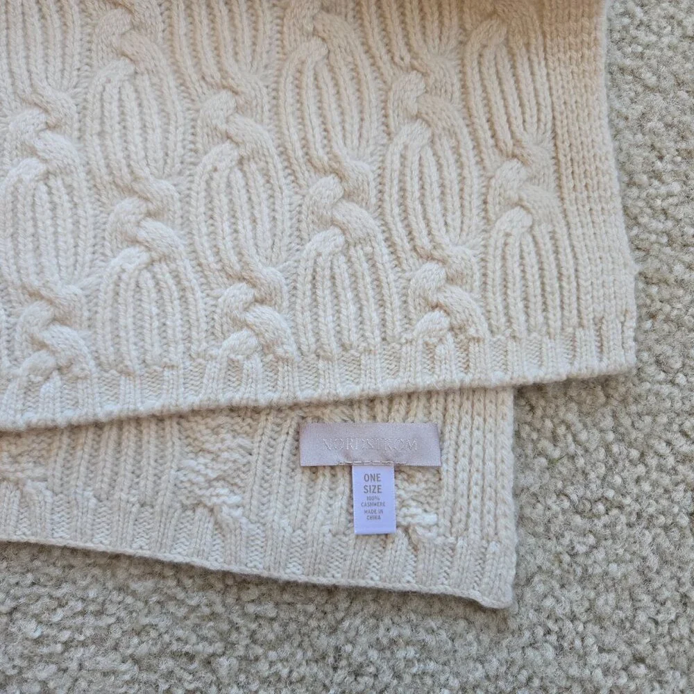 NWOT Nordstrom Cashmere Cable Scarf